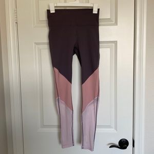 Fabletics leggings size Small.  Excellent used condition